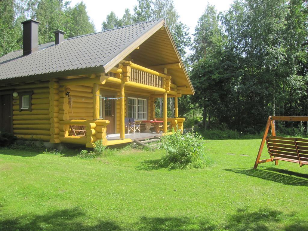 Отель Karjalan Helmi Толосенмяки Экстерьер фото